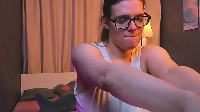KIKI Krash online show from 23, 4, 2026