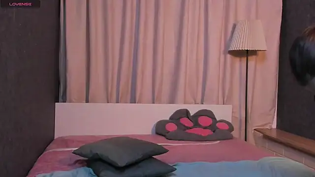 KIKI Krash online show from 19, 4, 2026