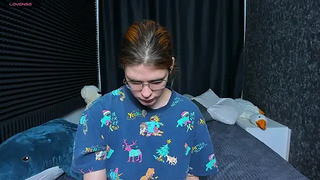KIKI Krash online show from 11, 2, 2025