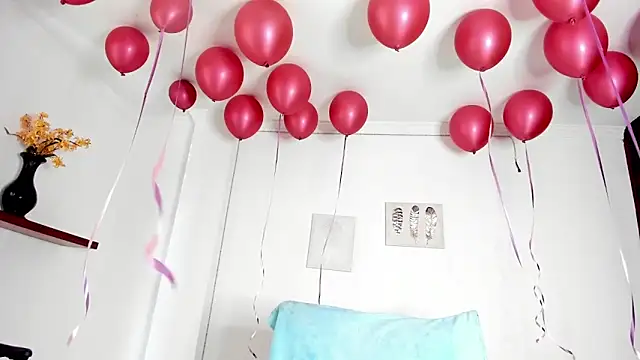 Snapshot of anniesweet- chatting on 7, 11, 2025 anniesweet- online show from 7, 11, 2025