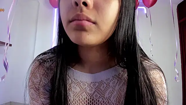 Snapshot of anniesweet- chatting on 1, 11, 2025 anniesweet- online show from 1, 11, 2025