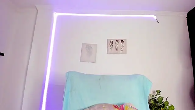 Snapshot of anniesweet- chatting on 12, 11, 2025 anniesweet- online show from 12, 11, 2025