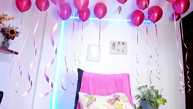 Snapshot of anniesweet- chatting on 17, 10, 2025 anniesweet- online show from 17, 10, 2025