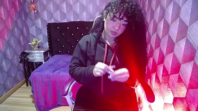 Sofiacowperx online show from 12, 2, 2025