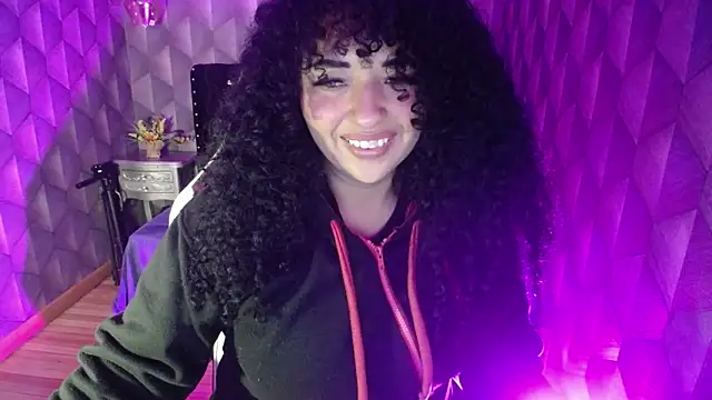 Sofiacowperx online show from 27, 2, 2025