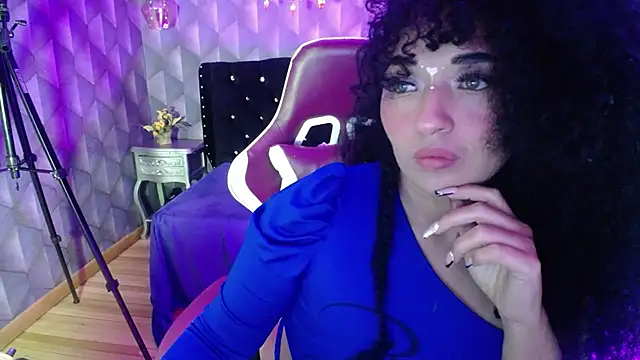Sofiacowperx online show from 16, 2, 2025