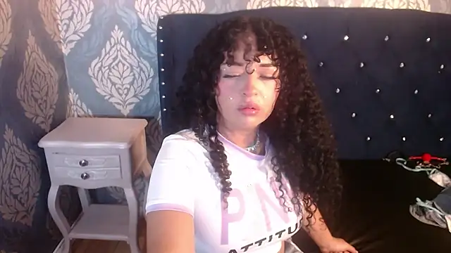 Sofiacowperx online show from 17, 11, 2025