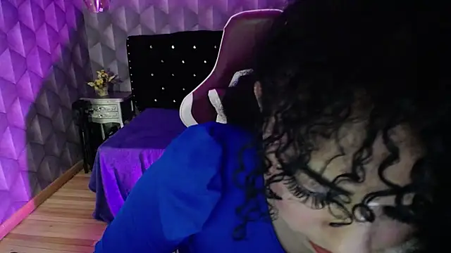 Sofiacowperx online show from 15, 2, 2025