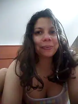 Carliina Soussa online show from 4, 3, 2025