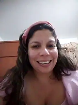 Carliina Soussa online show from 6, 11, 2025