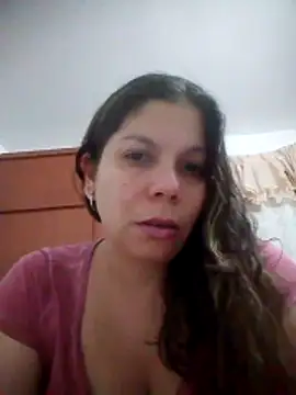 Carliina Soussa online show from 6, 10, 2025