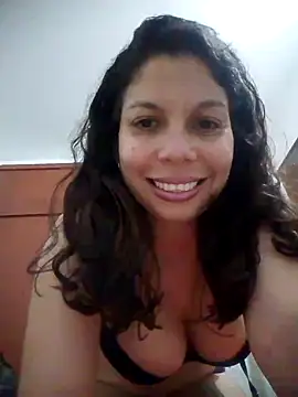 Carliina Soussa online show from 26, 2, 2025