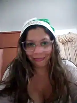 Carliina Soussa online show from 4, 12, 2025