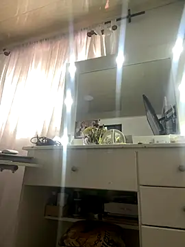 Snapshot of Abigail_Cowen chatting on 2, 11, 2025 Abigail Cowen online show from 2, 11, 2025