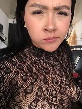 Snapshot of Abigail_Cowen chatting on 9, 10, 2025 Abigail Cowen online show from 9, 10, 2025