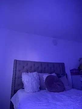 ZoeJohnsoon online show from 28, 2, 2026