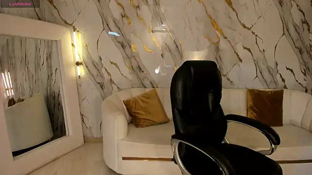 SavannahStorm online show from 10, 1, 2026