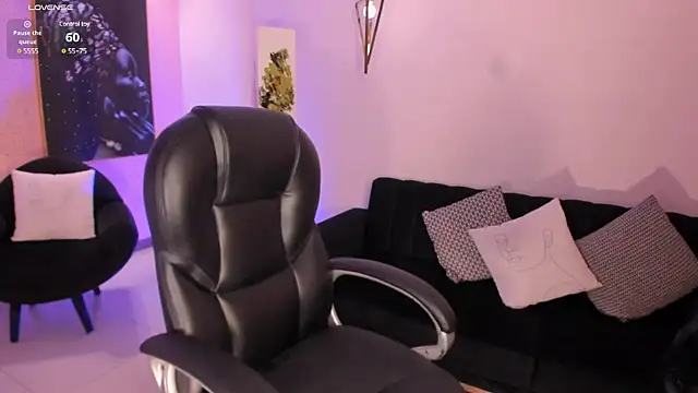 Snapshot of SavannahStorm chatting on 7, 3, 2025 SavannahStorm online show from 7, 3, 2025