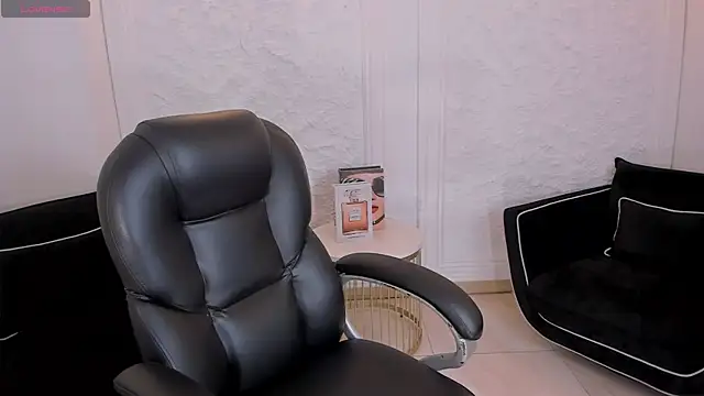 SavannahStorm online show from 27, 6, 2026