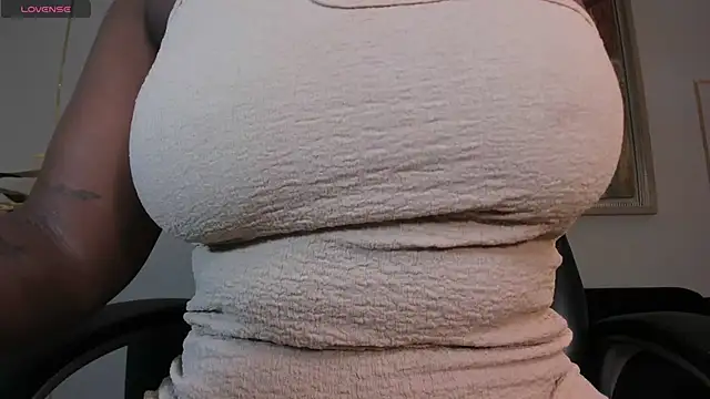 Snapshot of SavannahStorm chatting on 20, 9, 2025 SavannahStorm online show from 20, 9, 2025