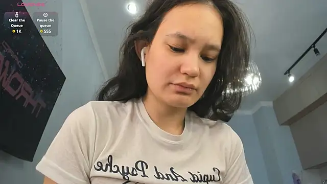 miss shine online show from 3, 2, 2025