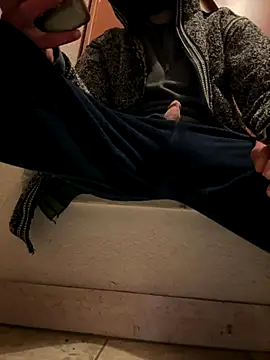 Snapshot of maroo544 chatting on 14, 12, 2025 maroo544 online show from 14, 12, 2025