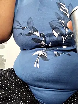 illay love online show from 7, 4, 2026