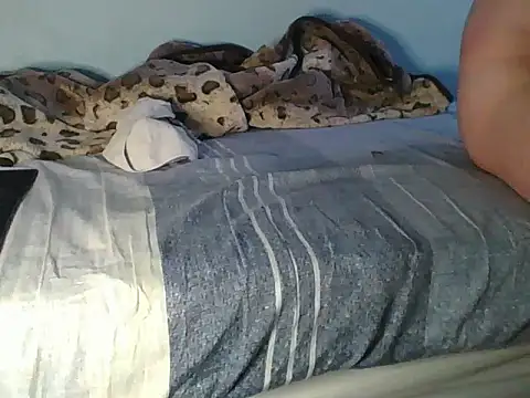 Snapshot of Horny208 chatting on 15, 11, 2025 Horny208 online show from 15, 11, 2025