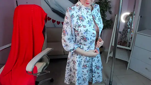 Ninasaaaa online show from 6, 3, 2025