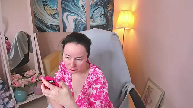 Ninasaaaa online show from 11, 1, 2025