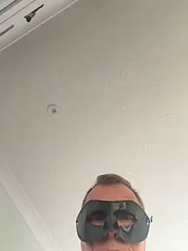 maturemale2024 online show from 1, 11, 2025