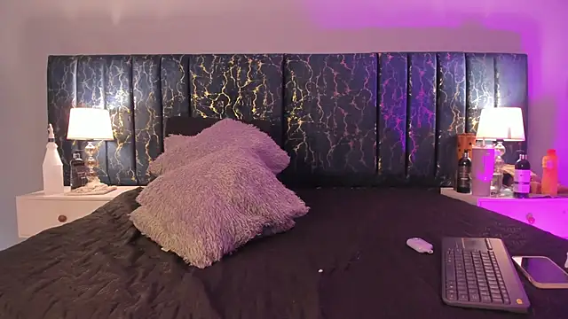 Sophia Lemos online show from 29, 11, 2025