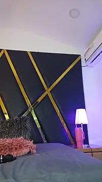 Adel Nesbiit online show from 8, 11, 2025