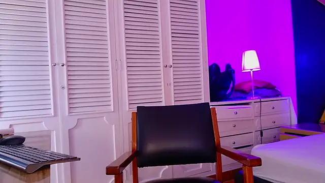 Adel Nesbiit online show from 30, 3, 2026