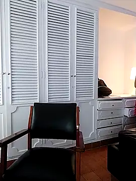 Adel Nesbiit online show from 25, 3, 2026