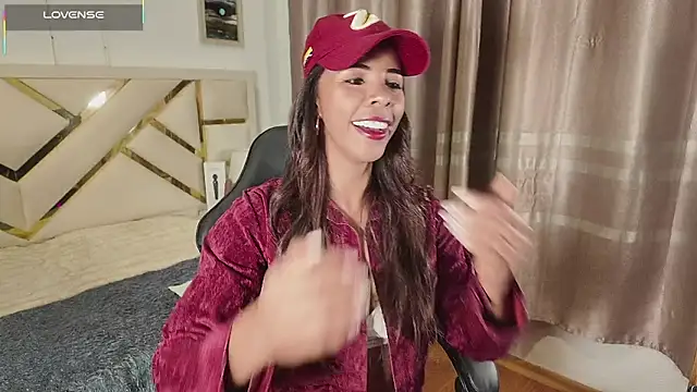 carolineamber  online show from 18, 3, 2026