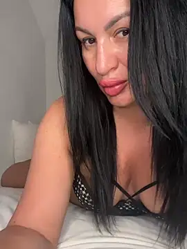 Snapshot of Helena7077 chatting on 15, 6, 2026 Helena7077 online show from 15, 6, 2026