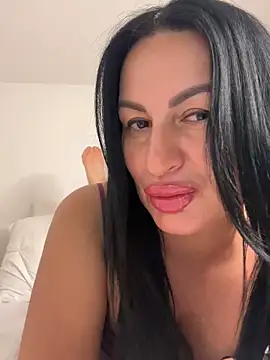 Helena7077 online show from 28, 9, 2025