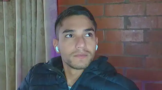 Leandro valenzuela online show from 5, 2, 2025