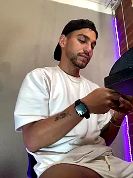 Leandro valenzuela online show from 22, 10, 2025