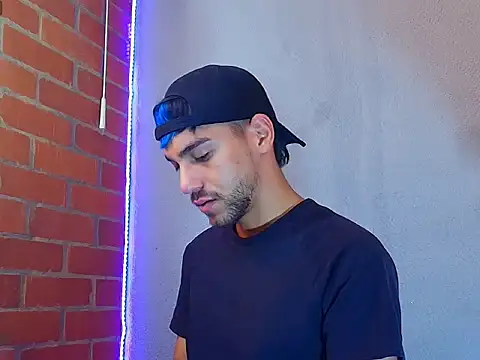 Leandro valenzuela online show from 11, 11, 2025