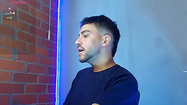 Leandro valenzuela online show from 5, 12, 2025