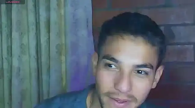 Leandro valenzuela online show from 10, 2, 2025