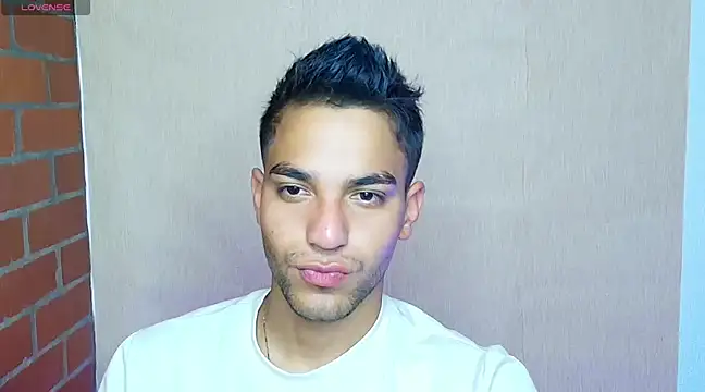 Leandro valenzuela online show from 28, 2, 2025
