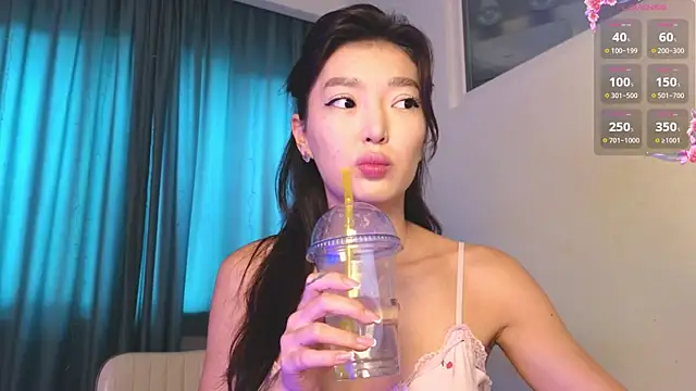 Snapshot of AudreyMell chatting on 2, 6, 2026 AudreyMell online show from 2, 6, 2026