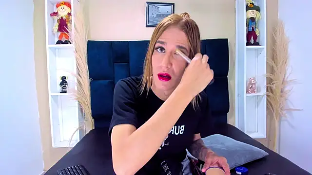 Snapshot of AlissonSpears chatting on 8, 11, 2025 AlissonSpears online show from 8, 11, 2025