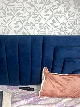 Snapshot of ElaaPerez chatting on 20, 11, 2025 ElaaPerez online show from 20, 11, 2025