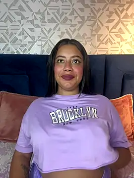 Snapshot of ElaaPerez chatting on 1, 12, 2025 ElaaPerez online show from 1, 12, 2025