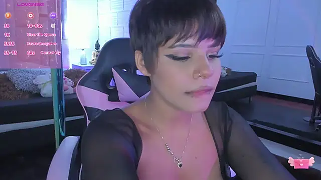 Snapshot of BonnieAnderson_ chatting on 15, 10, 2025 BonnieAnderson online show from 15, 10, 2025