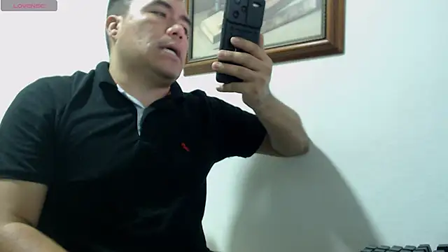 Snapshot of Jhonatan_Morales_S chatting on 2, 12, 2024 Jhonatan Morales S online show from 2, 12, 2024